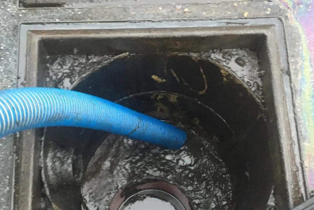 Grease Trap Services: Cleaning & Pumping